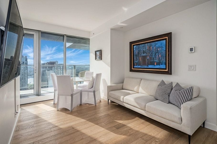 3307 1480 Howe Street Vancouver, BC - 6