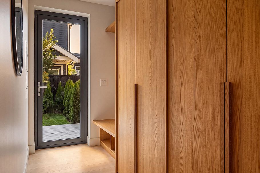 20 W 14th Avenue Vancouver, BC - 14