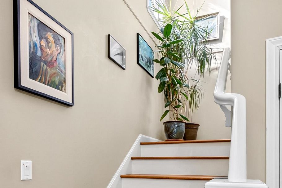 2985 W 16th Avenue Vancouver, BC - 21