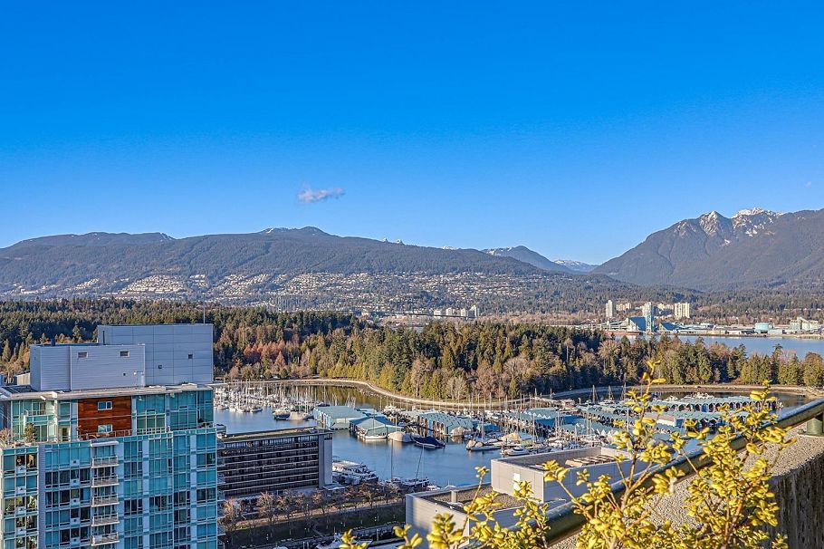 702 588 Broughton Street Vancouver, BC - 19