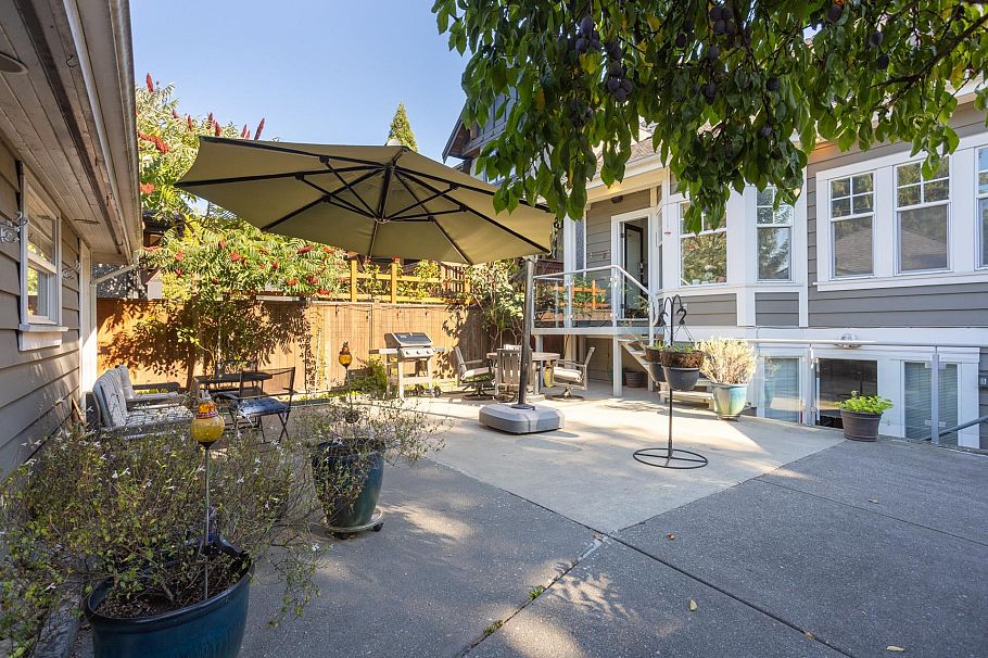 2985 W 16th Avenue Vancouver, BC - 34