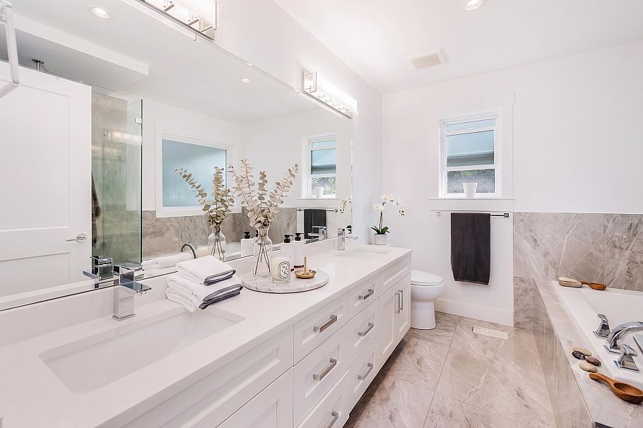 1585 Draycott Road North Vancouver, BC - 18