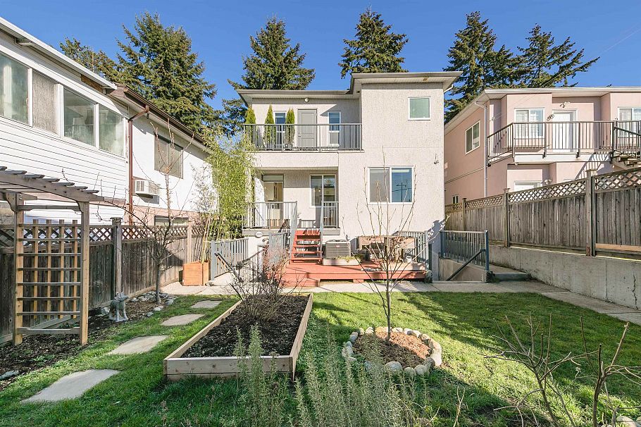 5887 Battison Street Vancouver, BC - 26