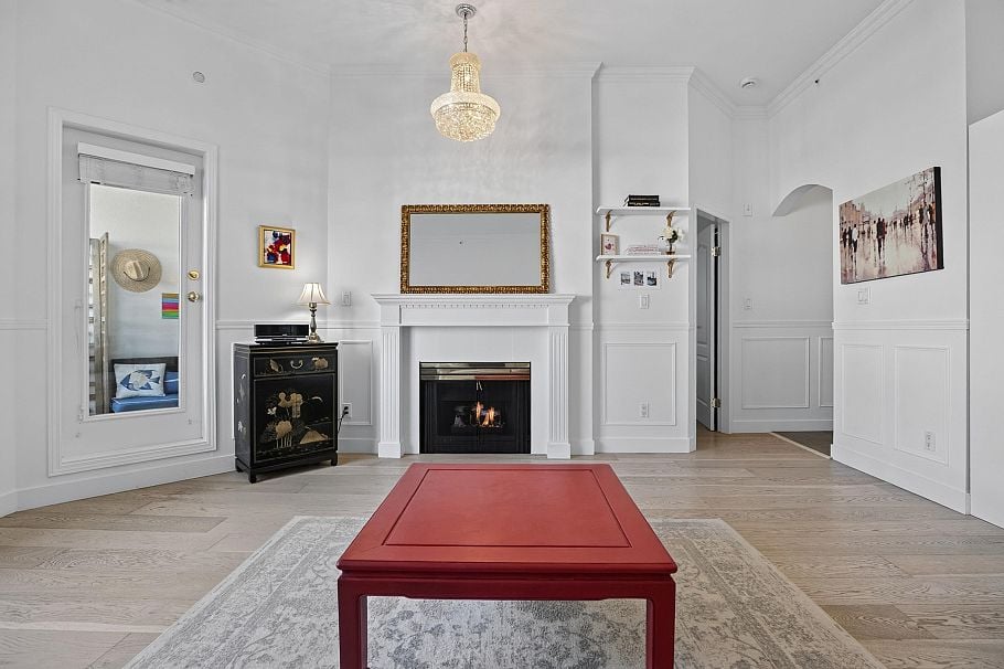 405 5735 Hampton Place Vancouver, BC - 1