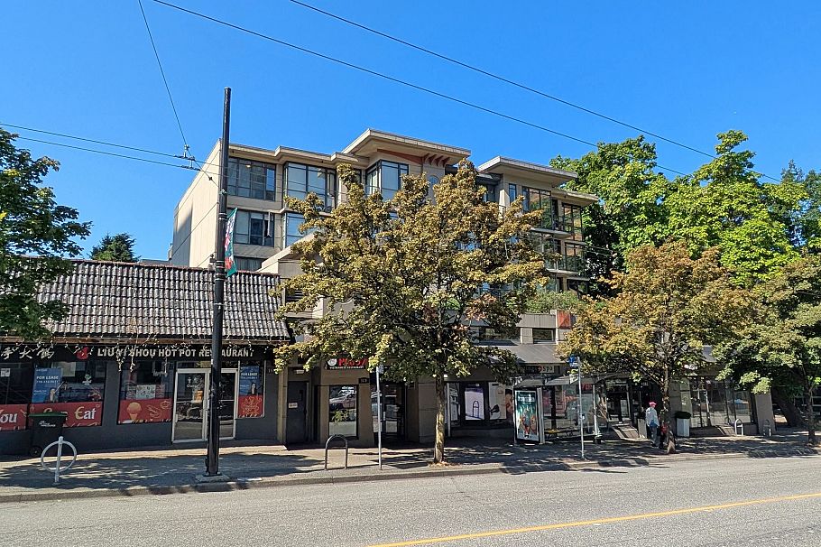 505 828 Cardero Street Vancouver, BC - 1