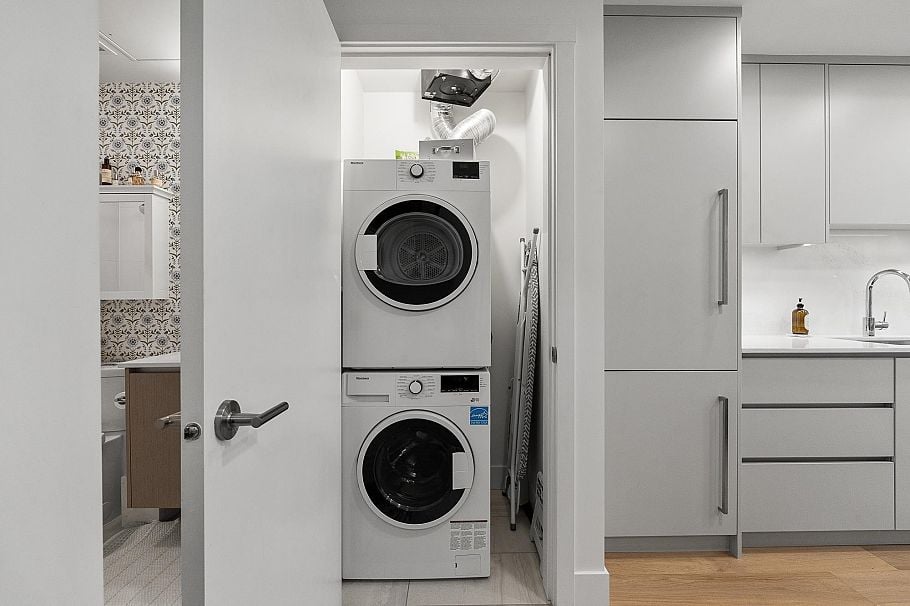 9 2366 Birch Street Vancouver, BC - 16