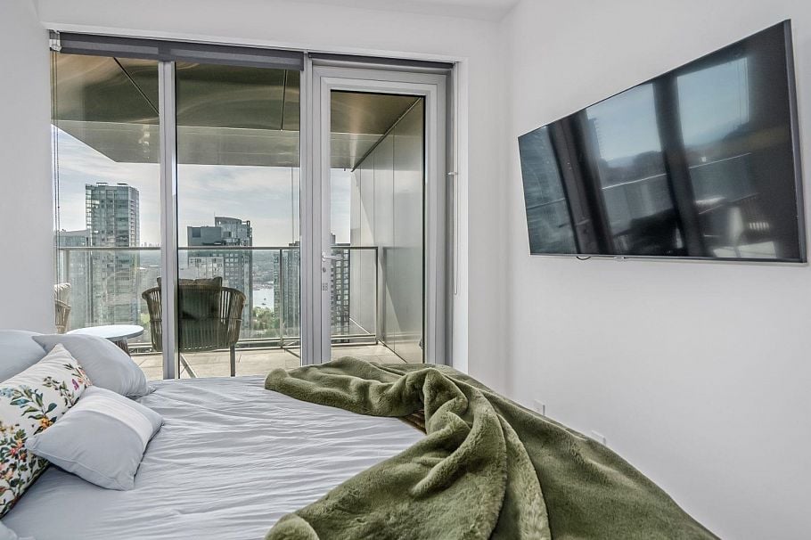 3307 1480 Howe Street Vancouver, BC - 23