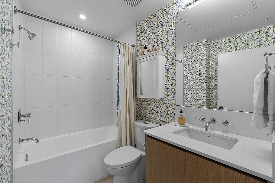 9 2366 Birch Street Vancouver, BC - 15