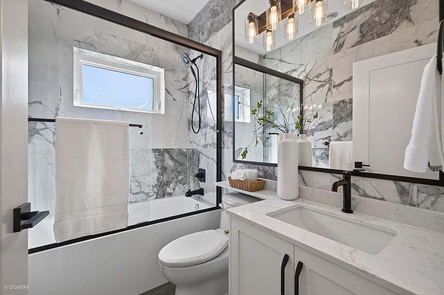 2 2035 51st Street Vancouver, BC - 26