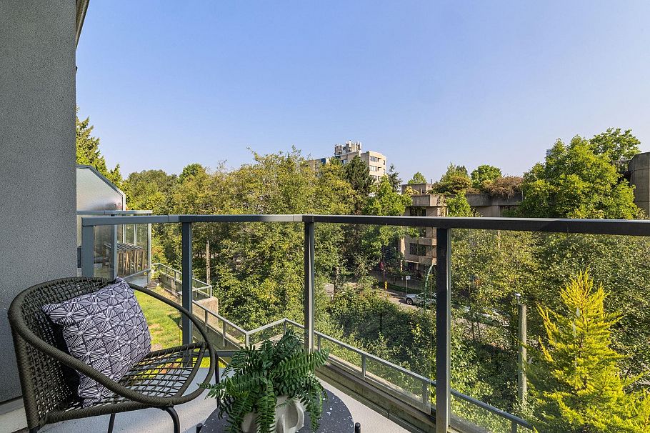 8 1355 W 4th Avenue Vancouver, BC - 26