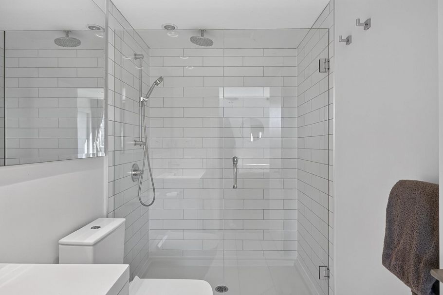 305 1647 E Pender Street Vancouver, BC - 16
