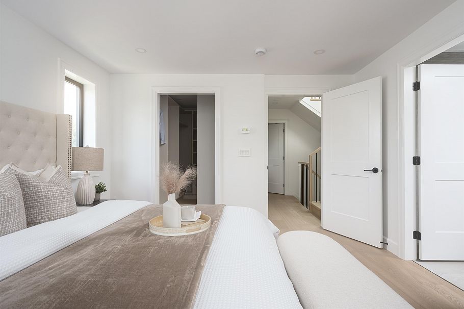 922 E 16th Avenue Vancouver, BC - 13