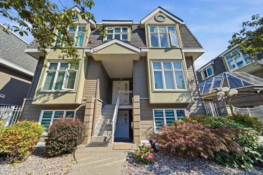 729 W 7th Avenue Vancouver, BC - 1
