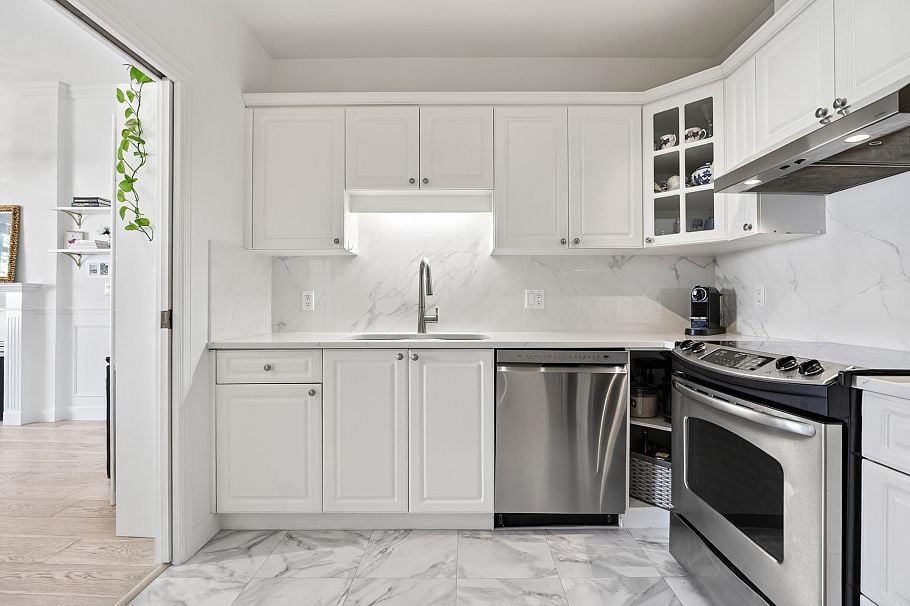 405 5735 Hampton Place Vancouver, BC - 10