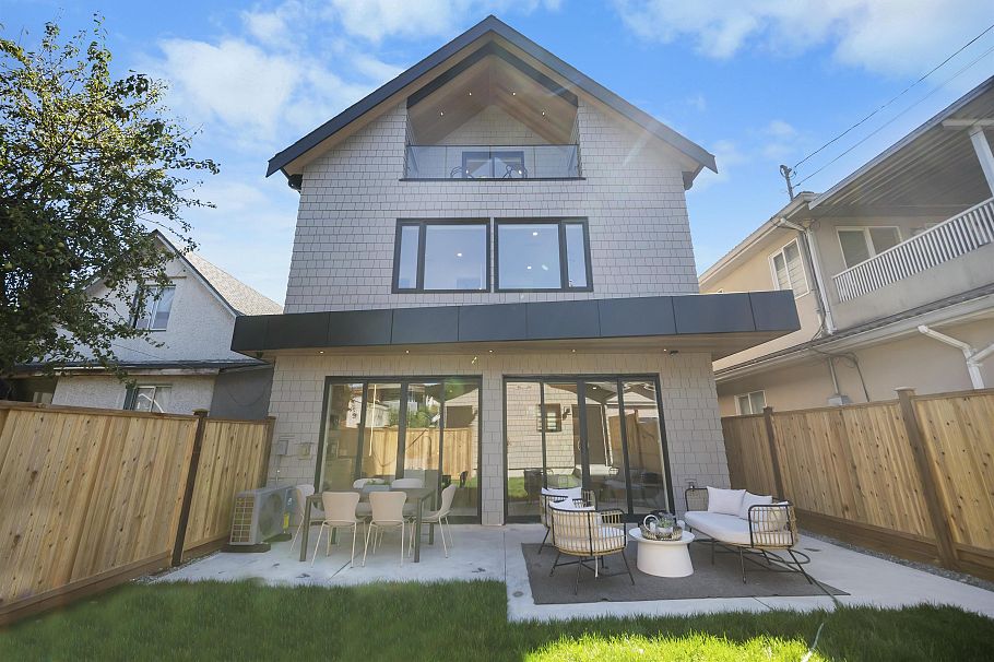 2 5033 Prince Albert Street Vancouver, BC - 17