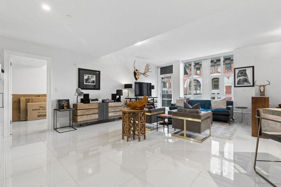 304 1102 Hornby Street Vancouver, BC - 9