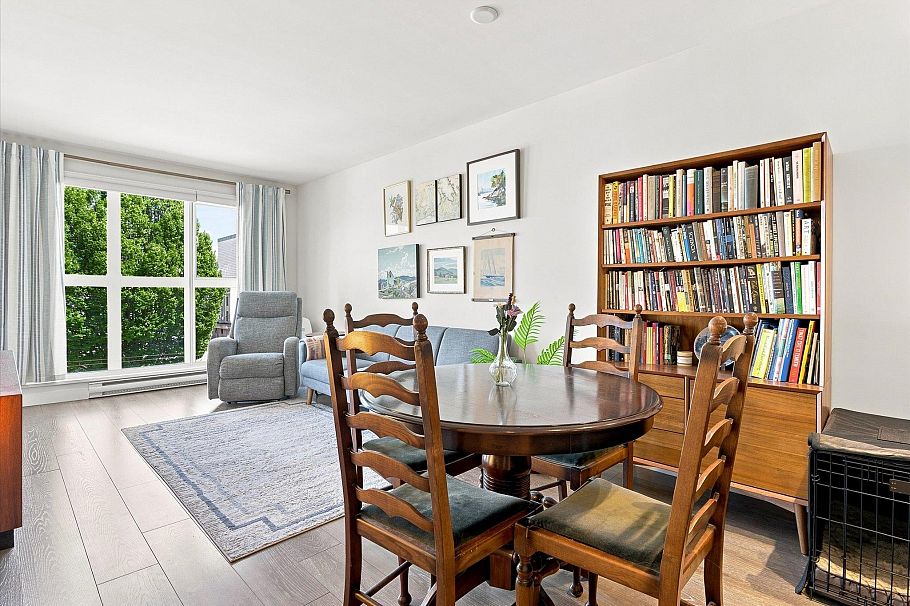 323 1588 E Hastings Street Vancouver, BC - 11
