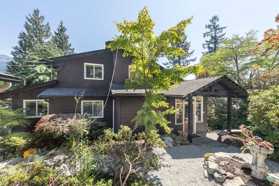 330 Sasamat Lane North Vancouver, BC - 3