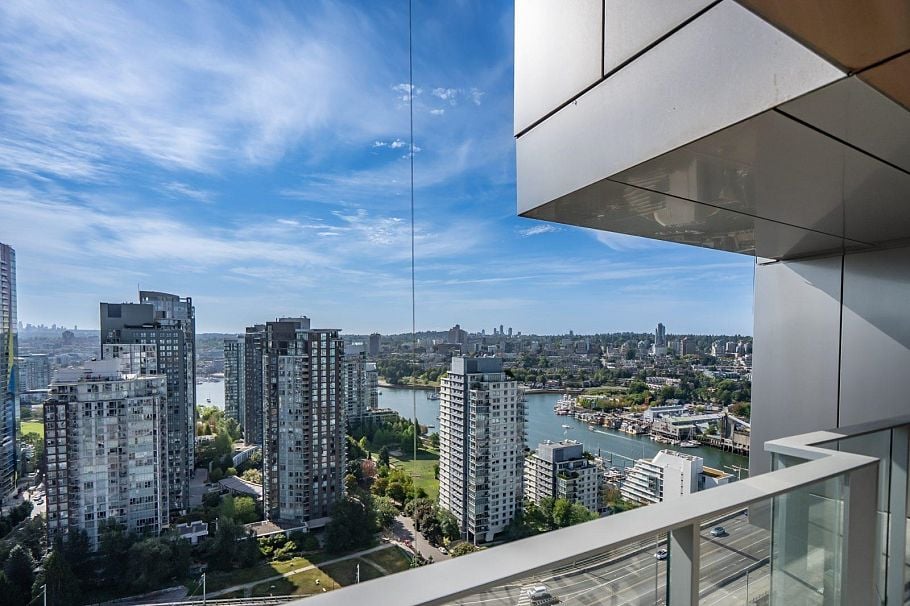 3307 1480 Howe Street Vancouver, BC - 27