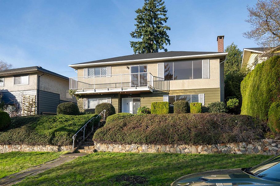 2321 Harrison Drive Vancouver, BC - 1