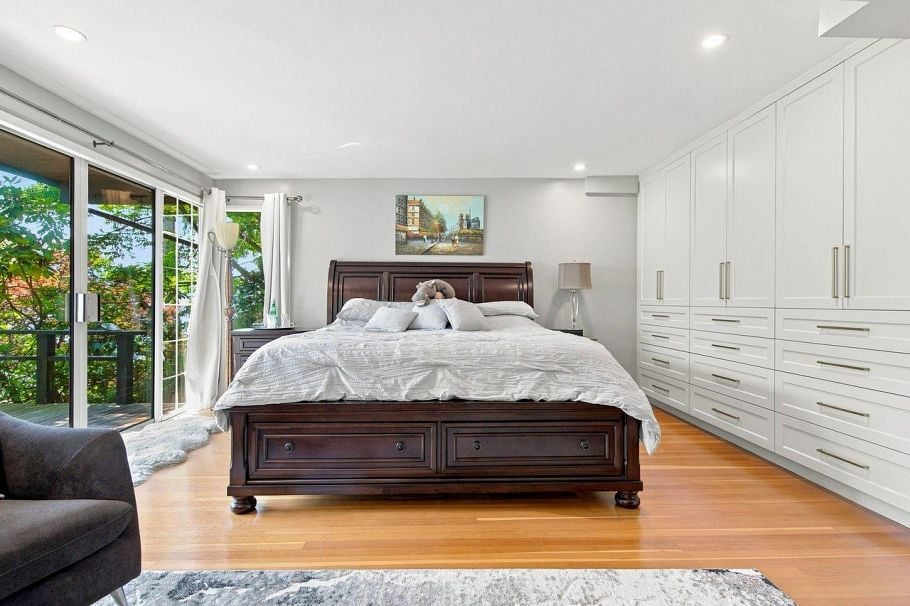 330 Sasamat Lane North Vancouver, BC - 24