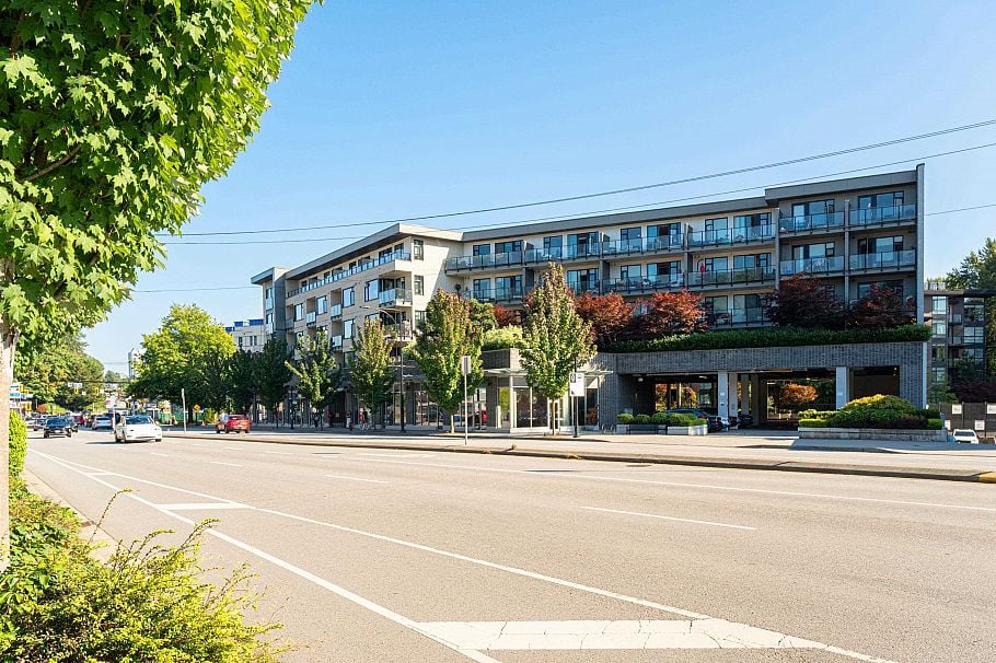 517 725 Marine Drive North Vancouver, BC - 33