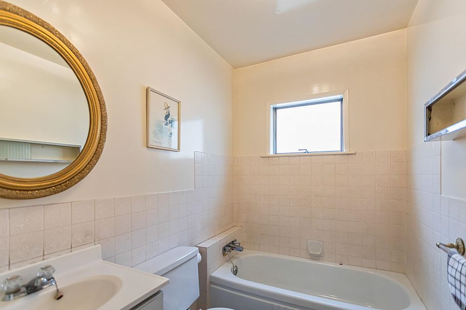 3148 E 1st Avenue Vancouver, BC - 9