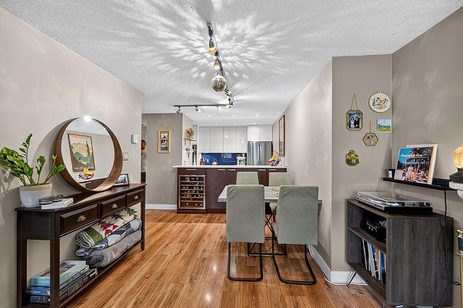 202 936 Bute Street Vancouver, BC - 16