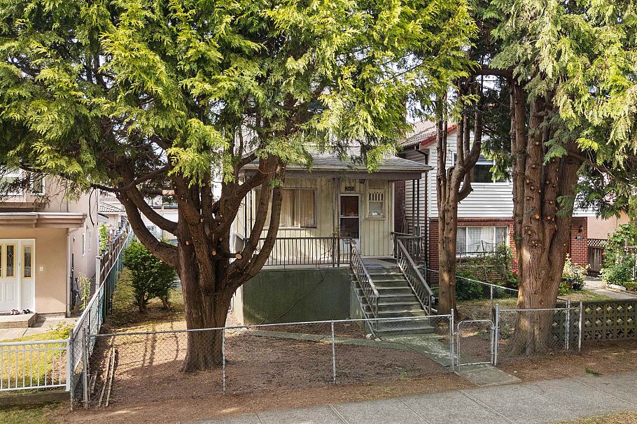 2673 Pandora Street Vancouver, BC - 23