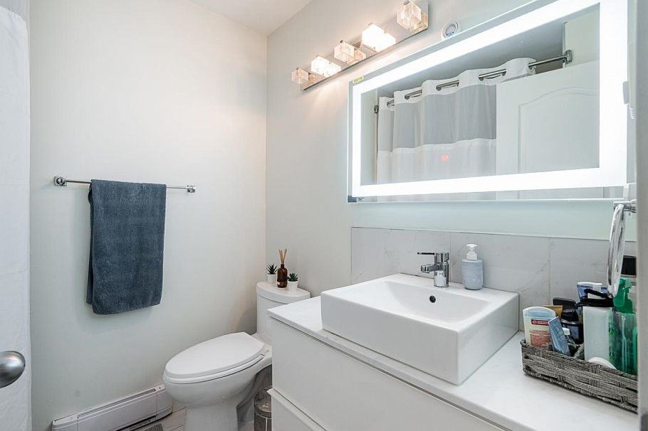 211 5625 Senlac Street Vancouver, BC - 34