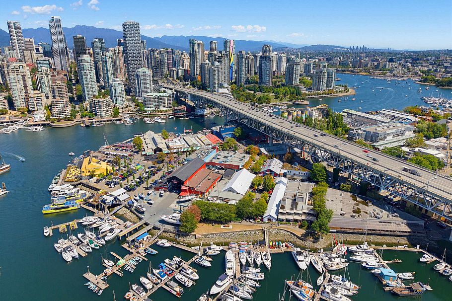 304 1490 Pennyfarthing Drive Vancouver, BC - 36