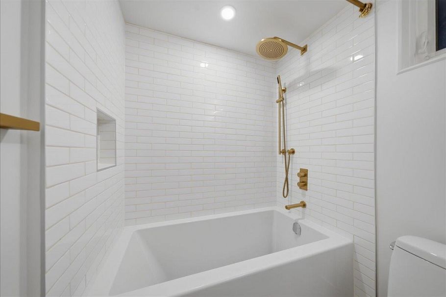 729 W 7th Avenue Vancouver, BC - 19