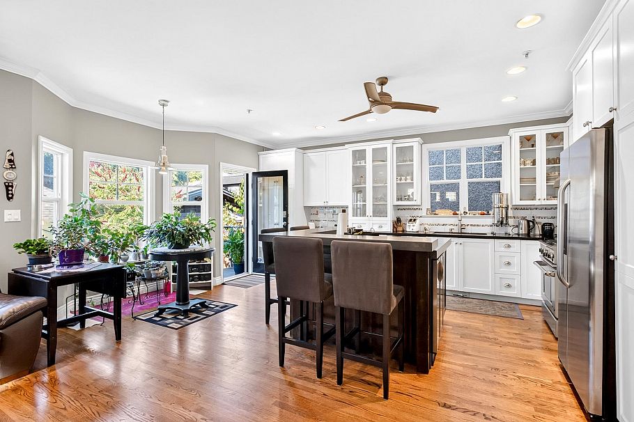 2985 W 16th Avenue Vancouver, BC - 15
