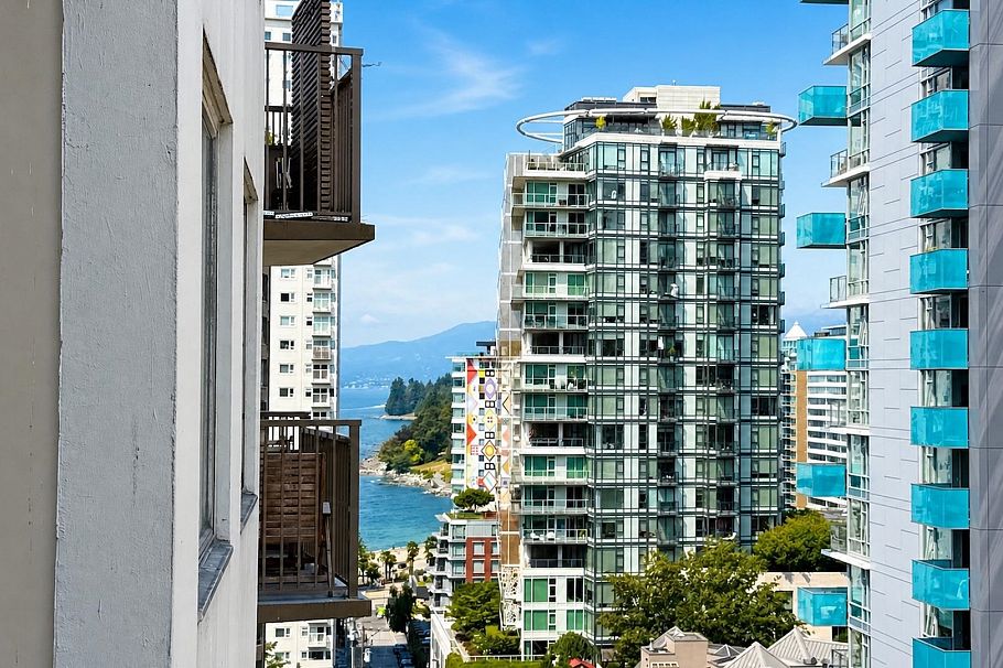 1105 1251 Cardero Street Vancouver, BC - 25