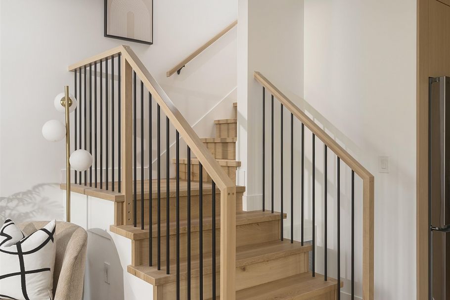 920 E 16th Avenue Vancouver, BC - 3