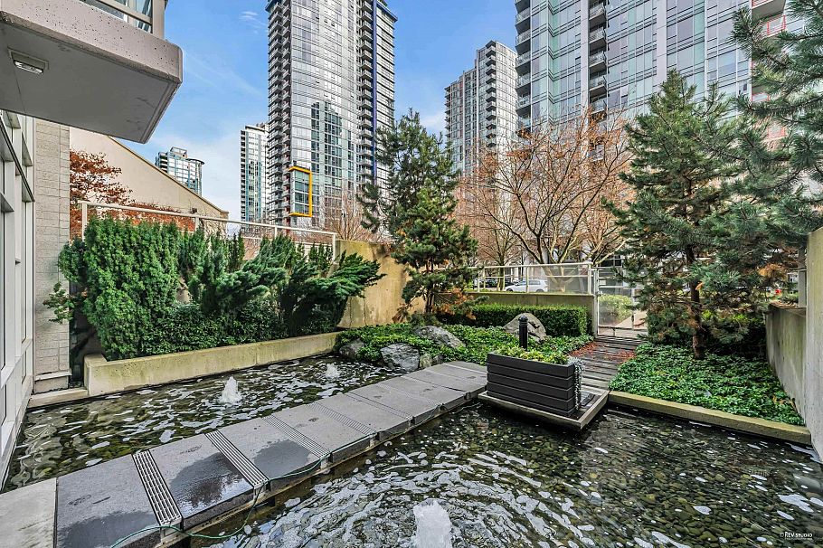 308 161 W Georgia Street Vancouver, BC - 27