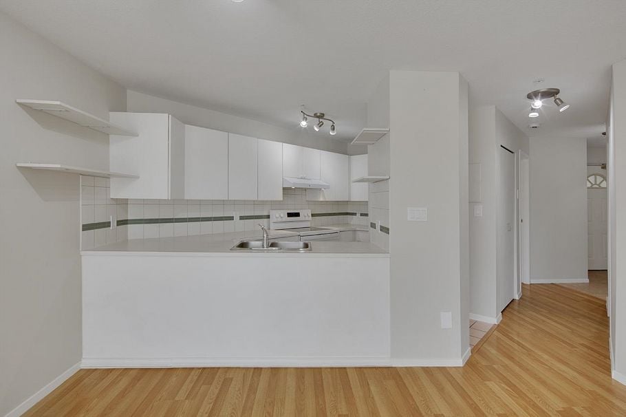 204 943 W 8th Avenue Vancouver, BC - 10