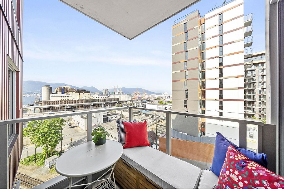 703 983 E Hastings Street Vancouver, BC - 16