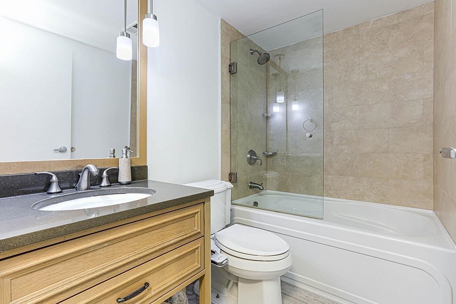 702 588 Broughton Street Vancouver, BC - 13