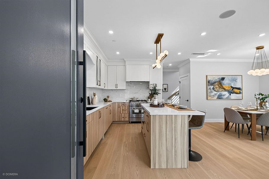 2 2035 51st Street Vancouver, BC - 4