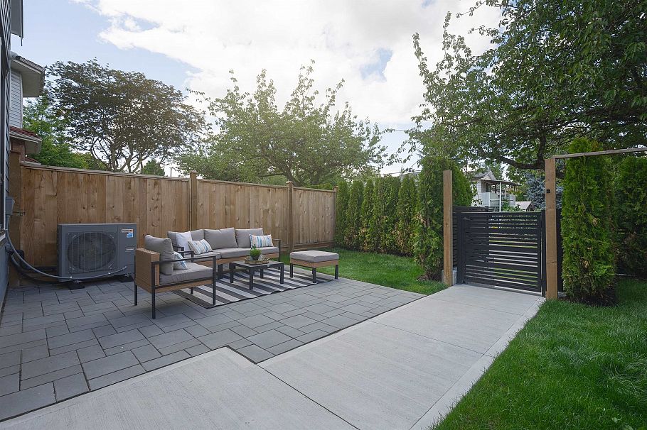 922 E 16th Avenue Vancouver, BC - 28
