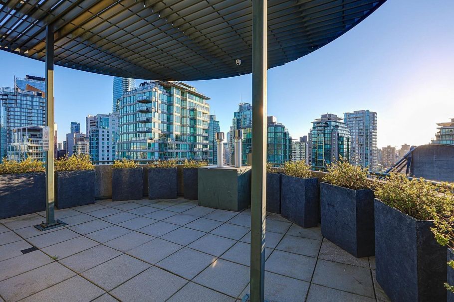 702 588 Broughton Street Vancouver, BC - 21