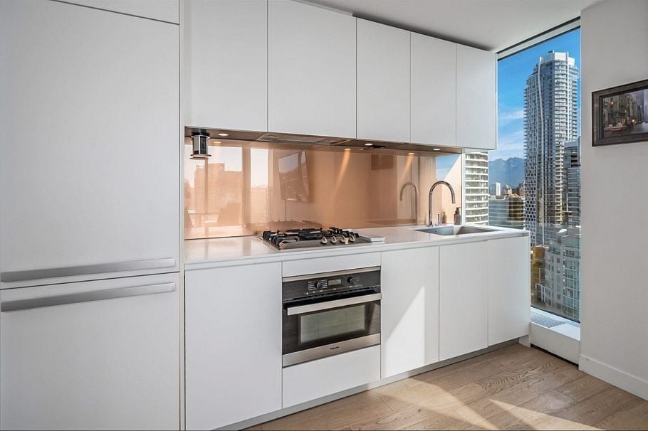 3307 1480 Howe Street Vancouver, BC - 10