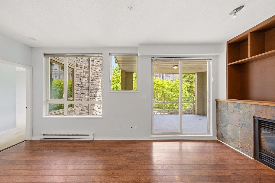 318 560 Raven Woods Drive North Vancouver, BC - 4