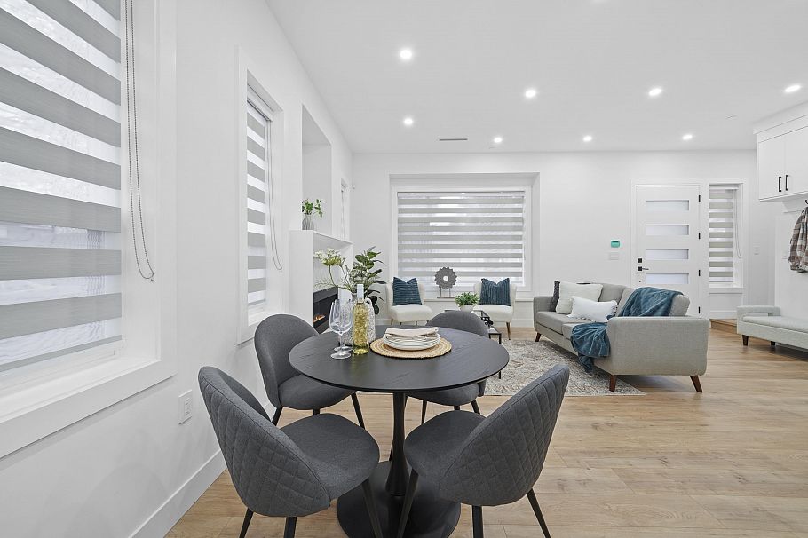 2995 E 17th Avenue Vancouver, BC - 9