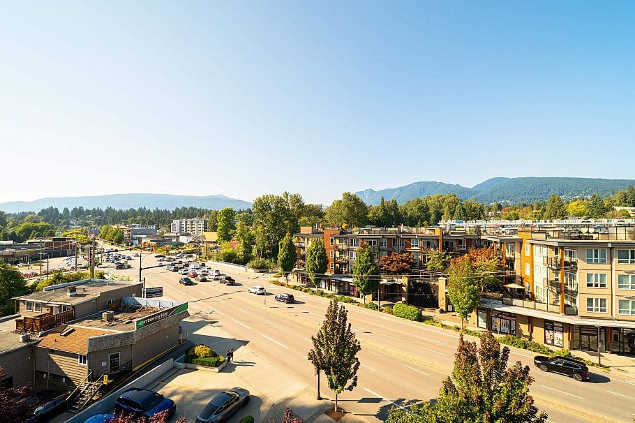 517 725 Marine Drive North Vancouver, BC - 31