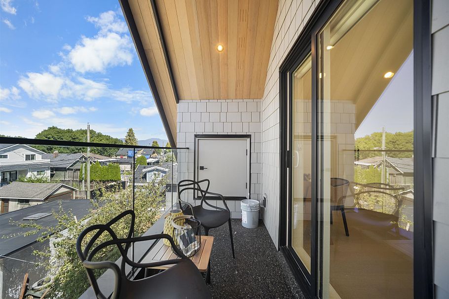 2 5033 Prince Albert Street Vancouver, BC - 20