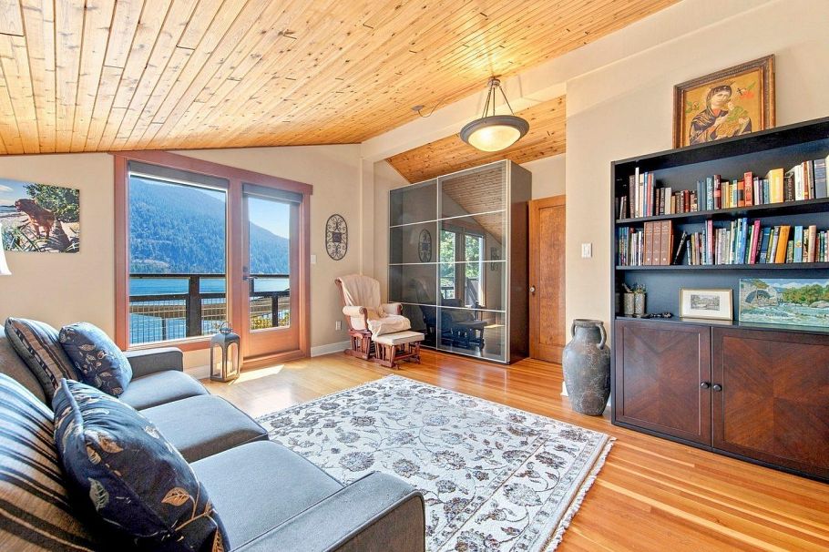 330 Sasamat Lane North Vancouver, BC - 20