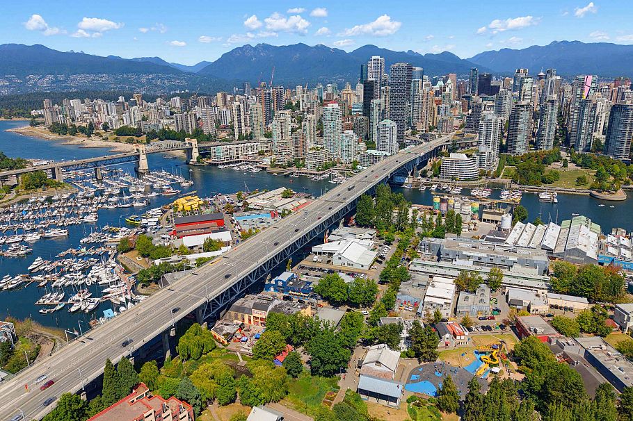 304 1490 Pennyfarthing Drive Vancouver, BC - 38