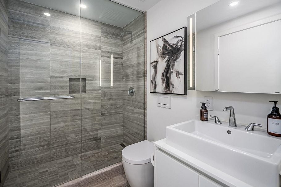 3307 1480 Howe Street Vancouver, BC - 24